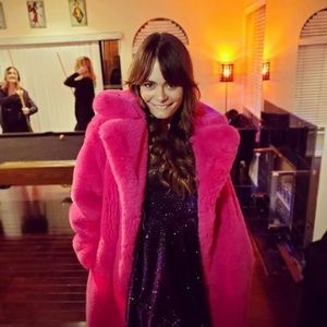 Meet your Posher, Elicea